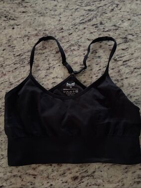 Pro-Fit Black Seamless Sports Bra with Adjustable Racerback